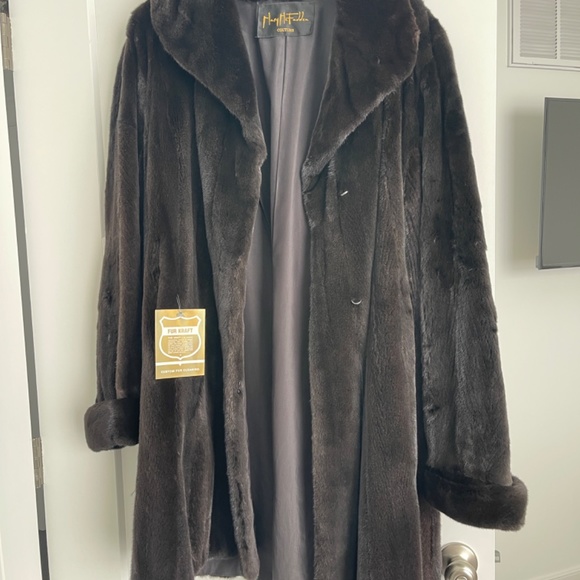 Blackglama mink coat - Picture 2 of 6